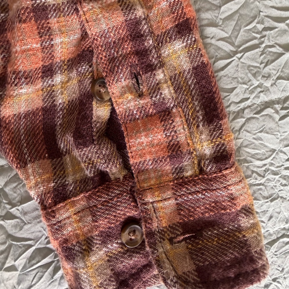 American Eagle Rust, Pink, and Cream Plaid Shirt Jacket - Picture 7 of 7